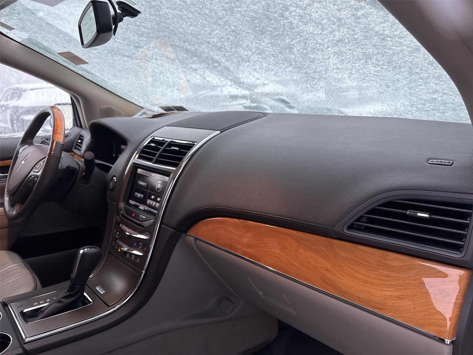 2014 Lincoln MKX Base