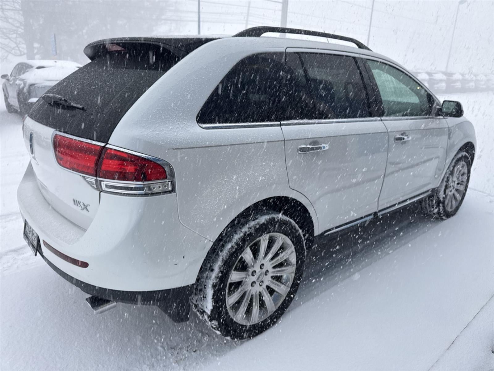 2014 Lincoln MKX Base