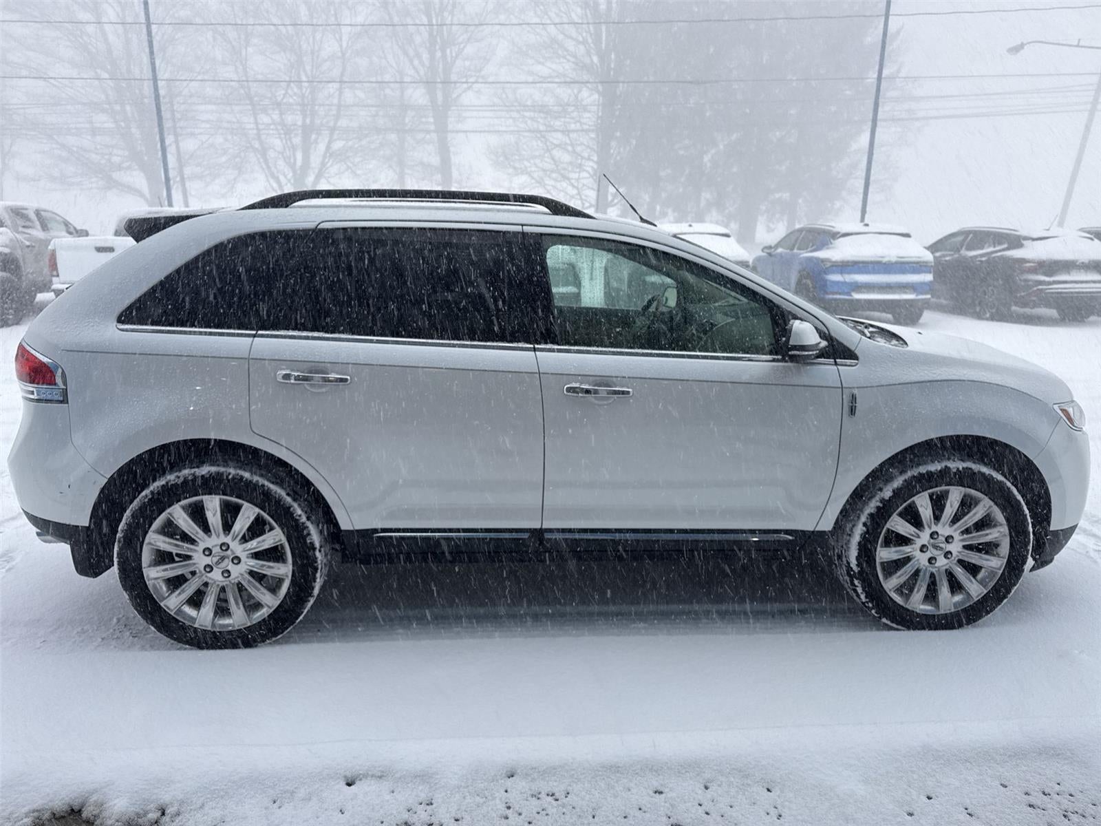 2014 Lincoln MKX Base