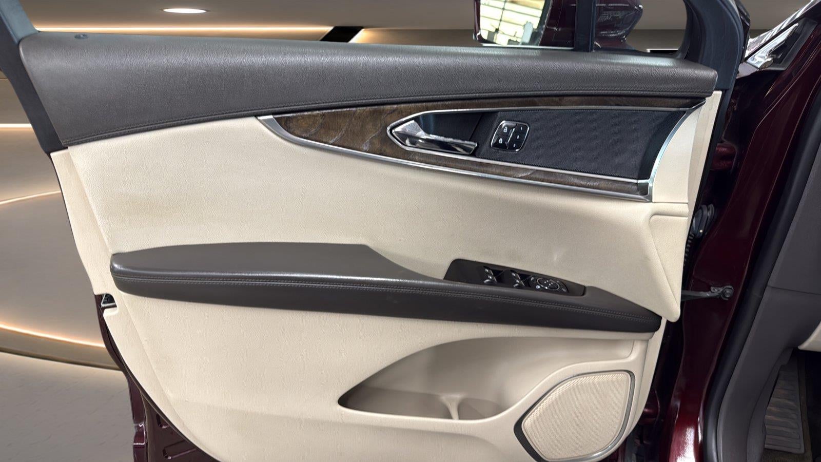 2017 Lincoln MKX Select