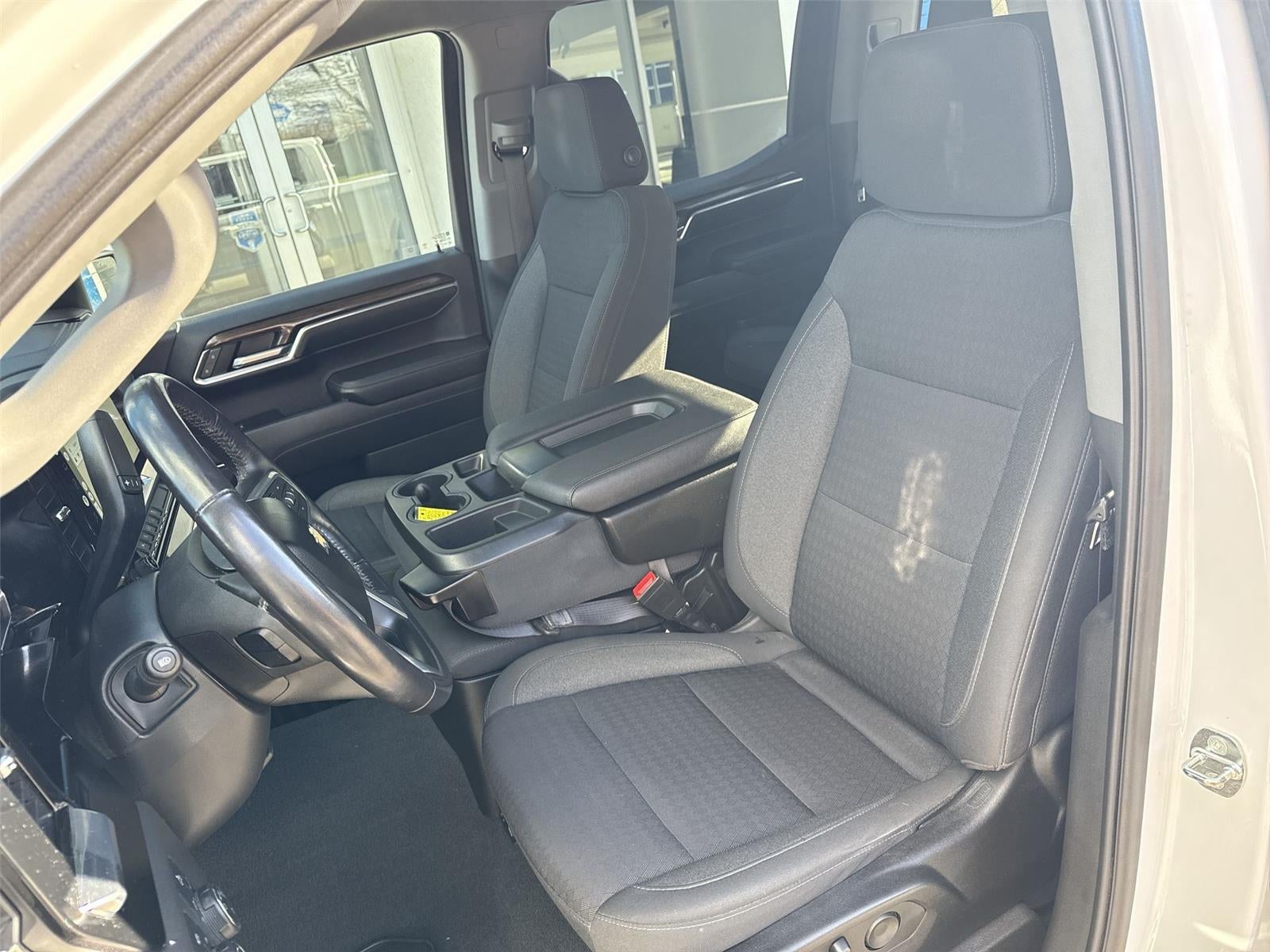 2022 Chevrolet Silverado 1500 LT (2FL)