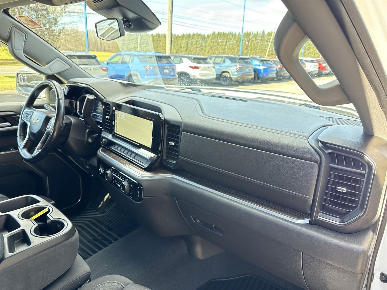 2022 Chevrolet Silverado 1500 LT (2FL)