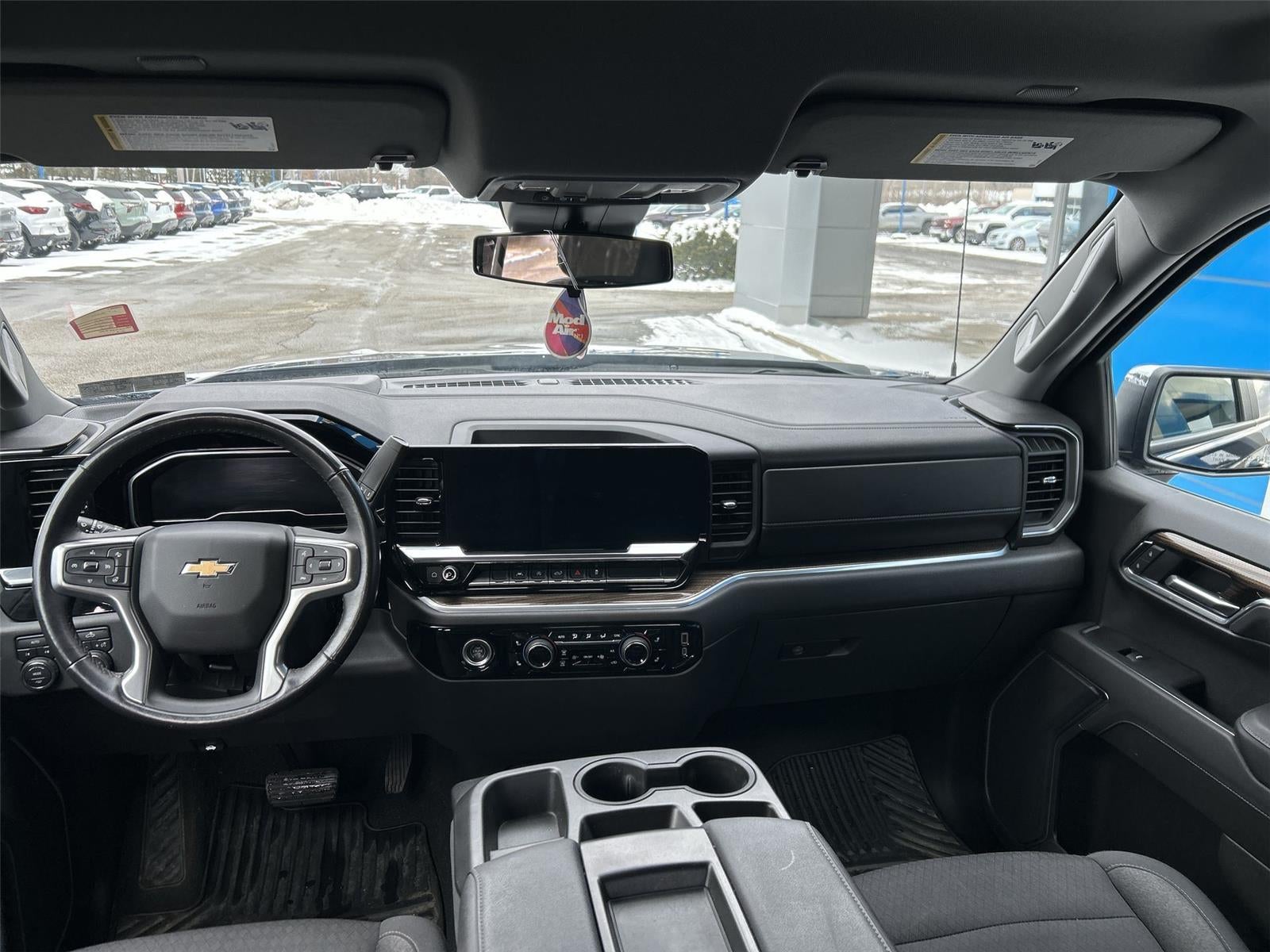 2022 Chevrolet Silverado 1500 LT (2FL)
