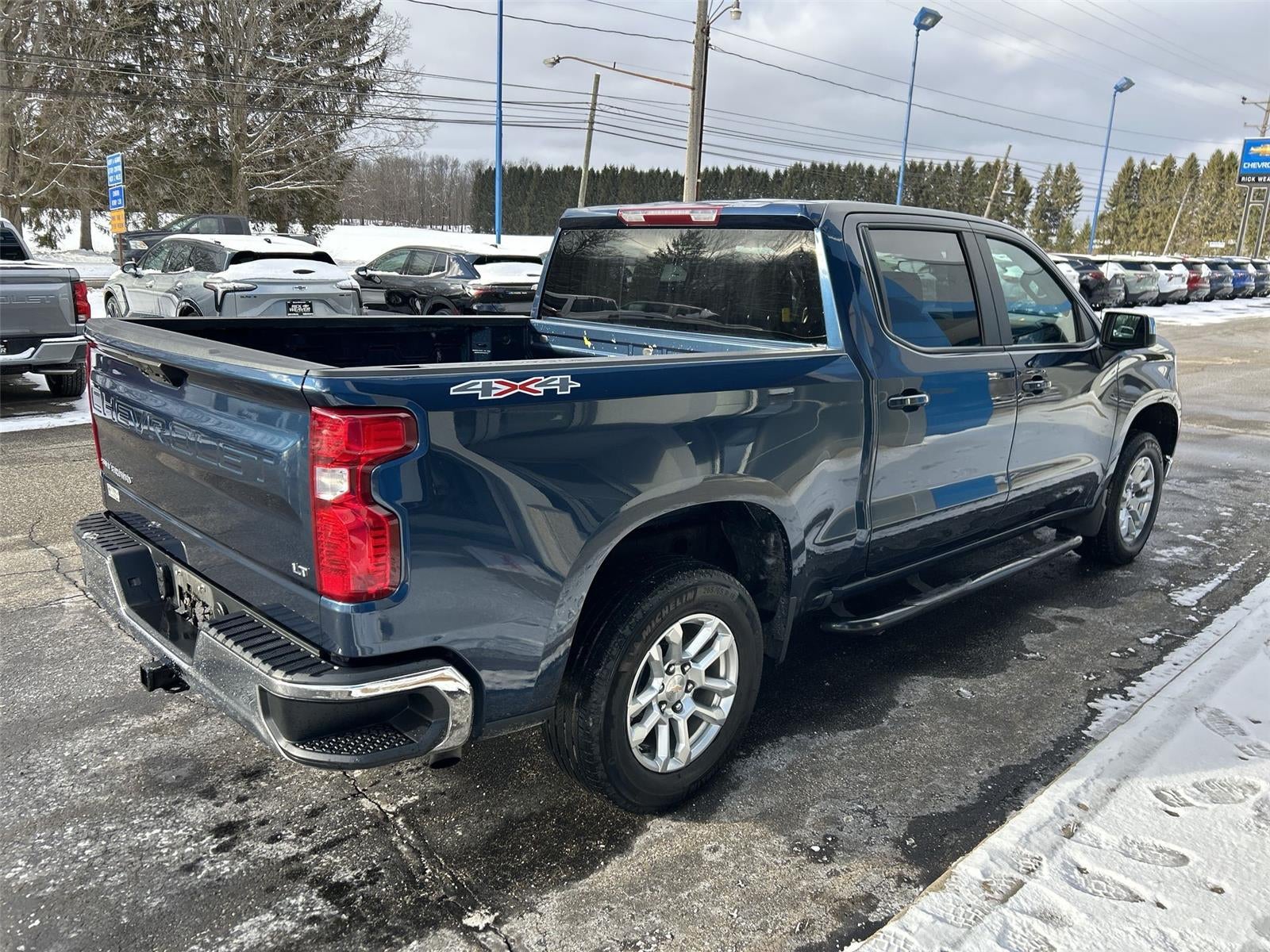 2022 Chevrolet Silverado 1500 LT (2FL)