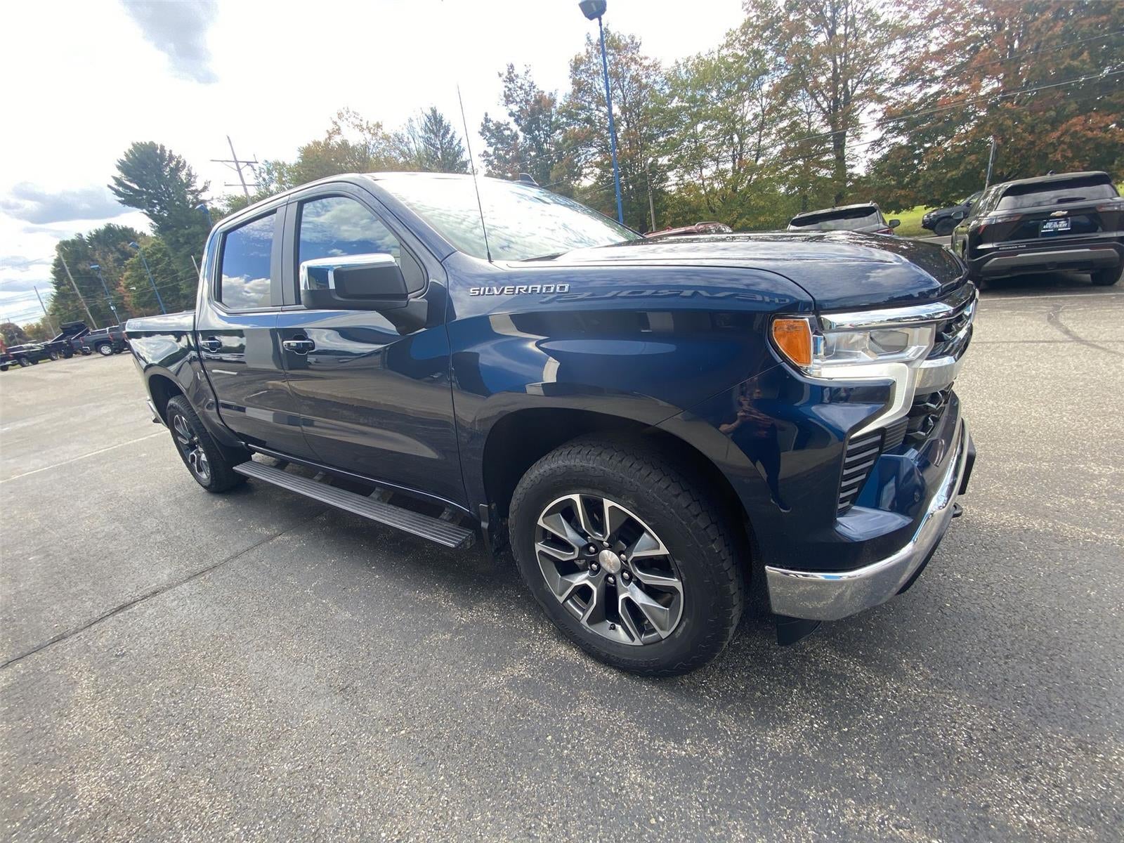 2022 Chevrolet Silverado 1500 LT (2FL)
