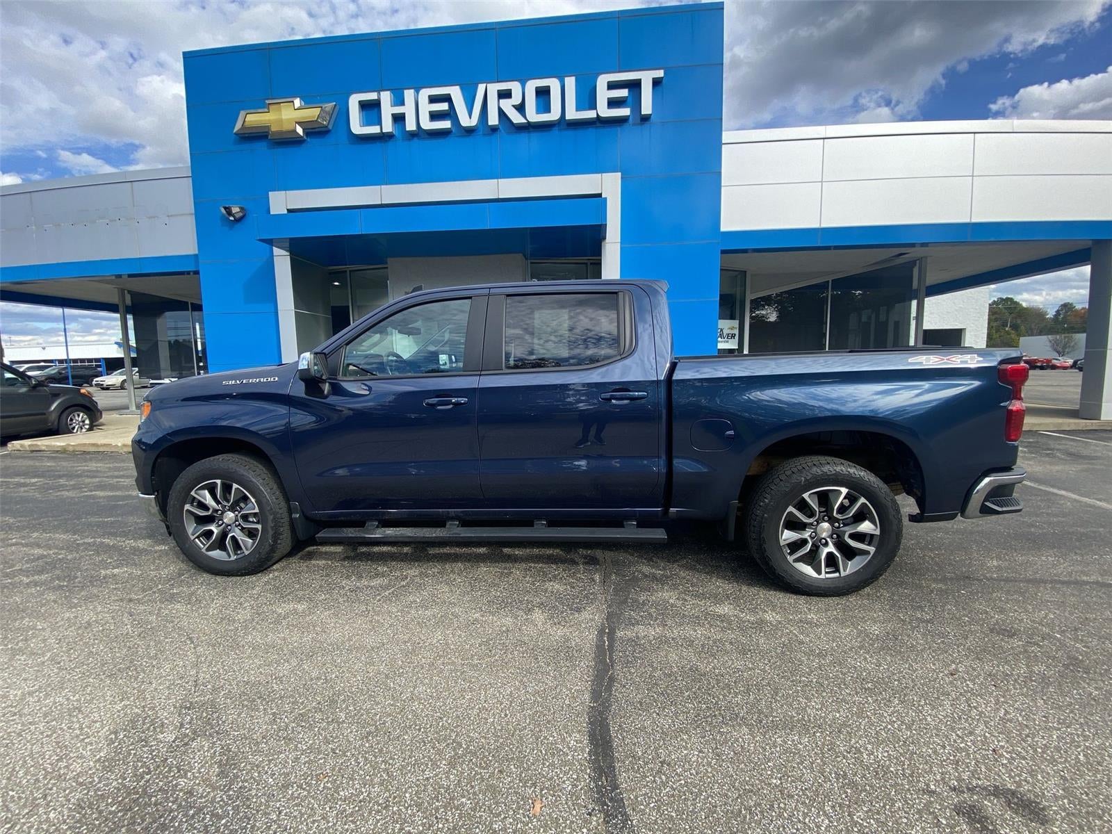 2022 Chevrolet Silverado 1500 LT (2FL)