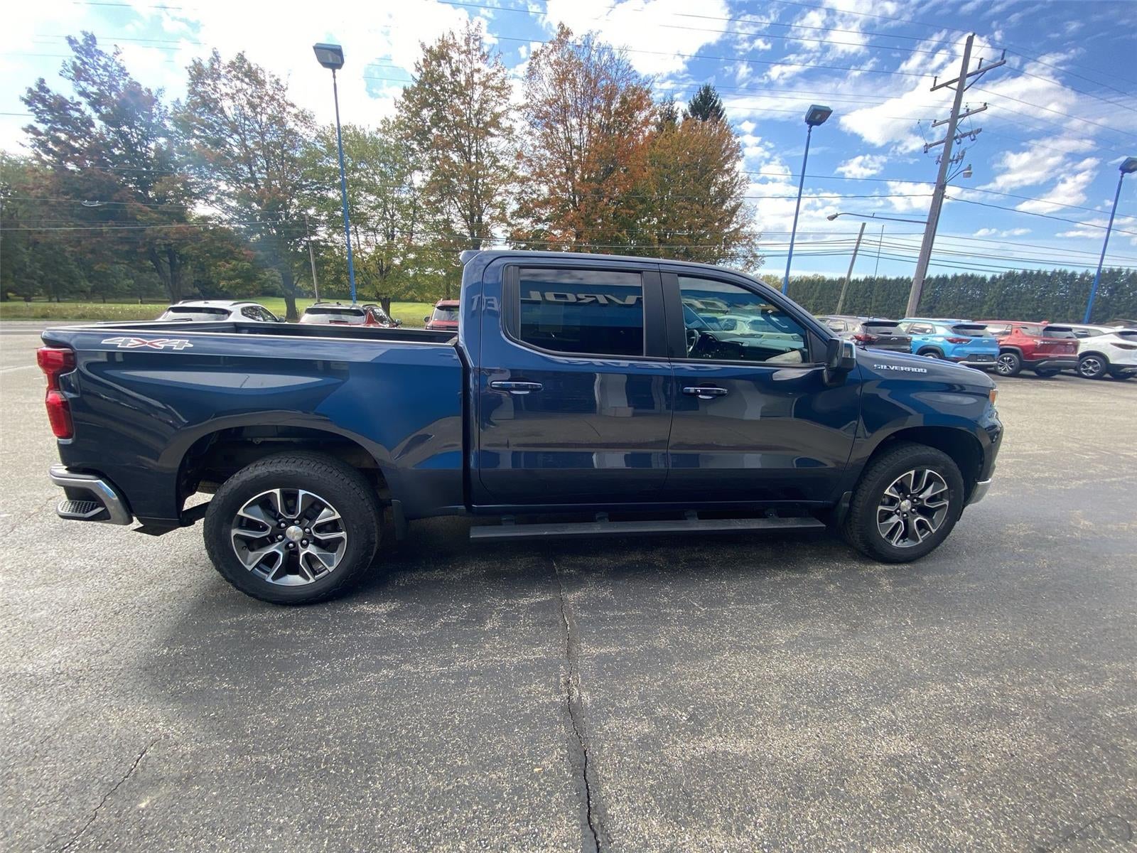 2022 Chevrolet Silverado 1500 LT (2FL)