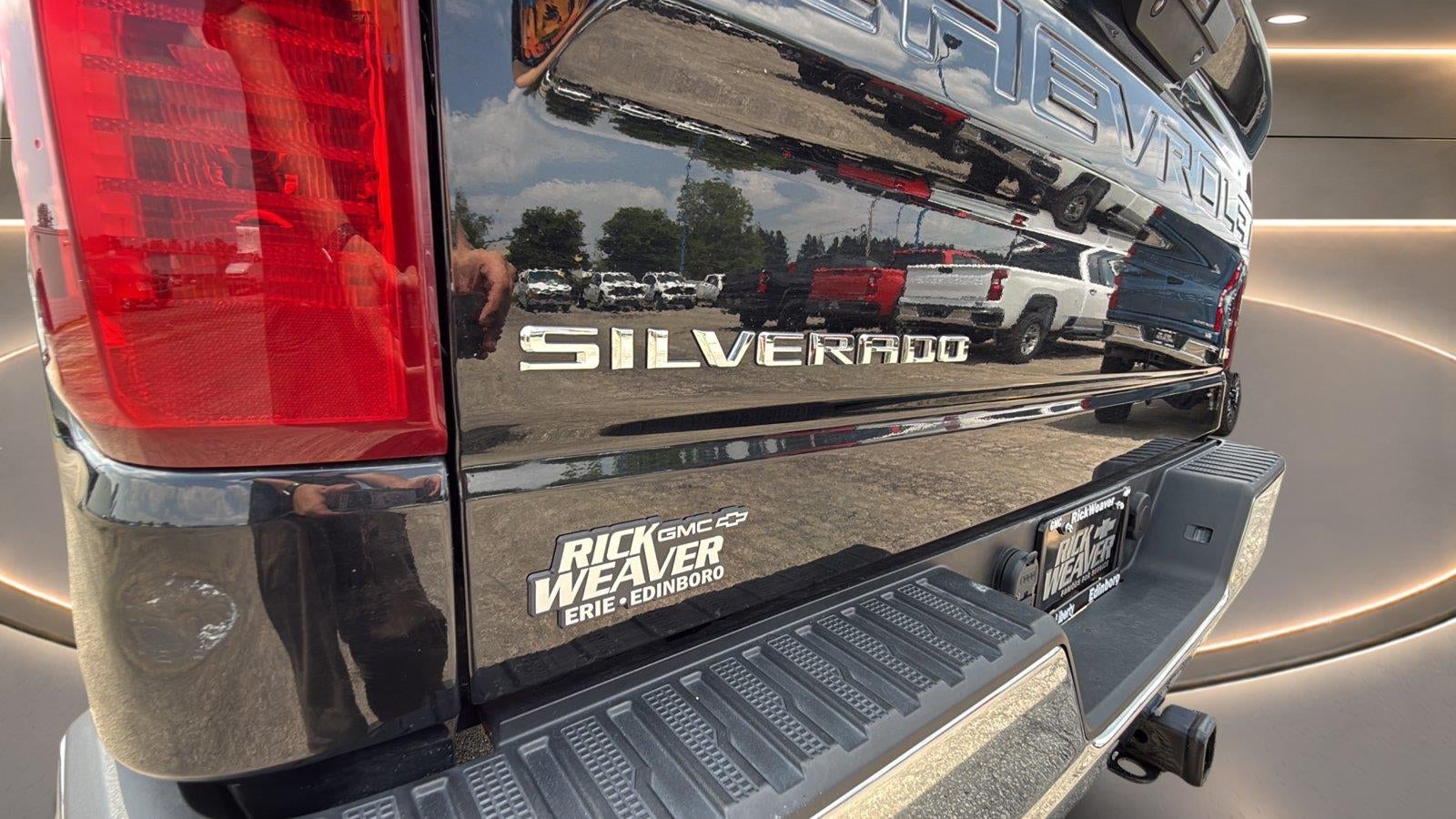 2022 Chevrolet Silverado 1500 LTD LT (2FL)