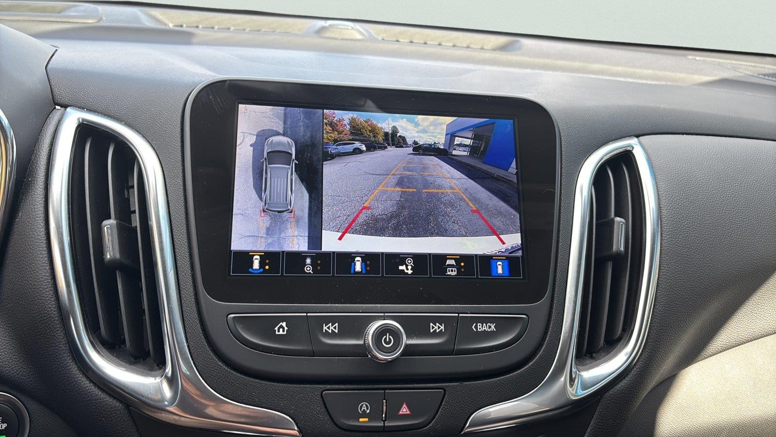 2024 Chevrolet Equinox LT - Photo 10