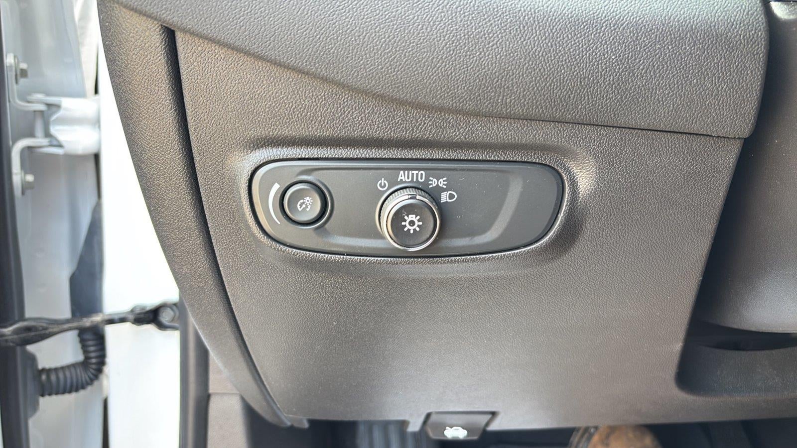 2024 Chevrolet Equinox LT - Photo 13