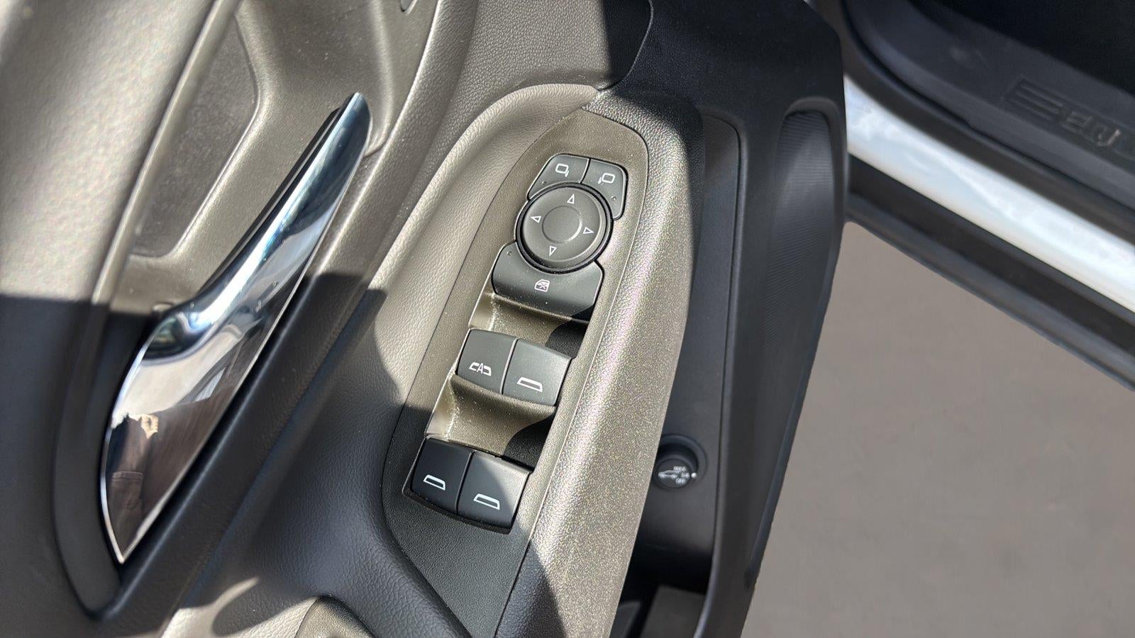 2024 Chevrolet Equinox LT - Photo 18