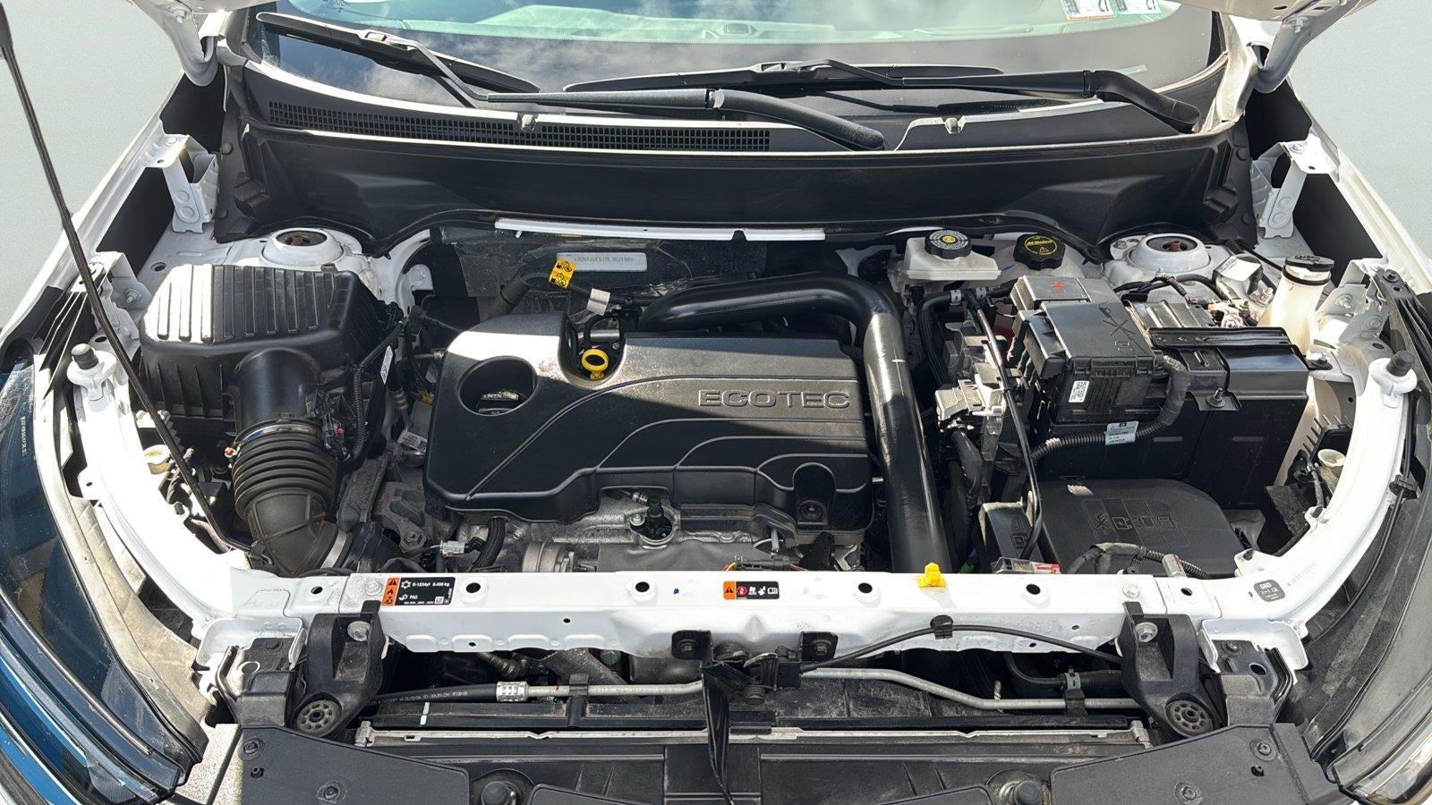 2024 Chevrolet Equinox LT - Photo 23