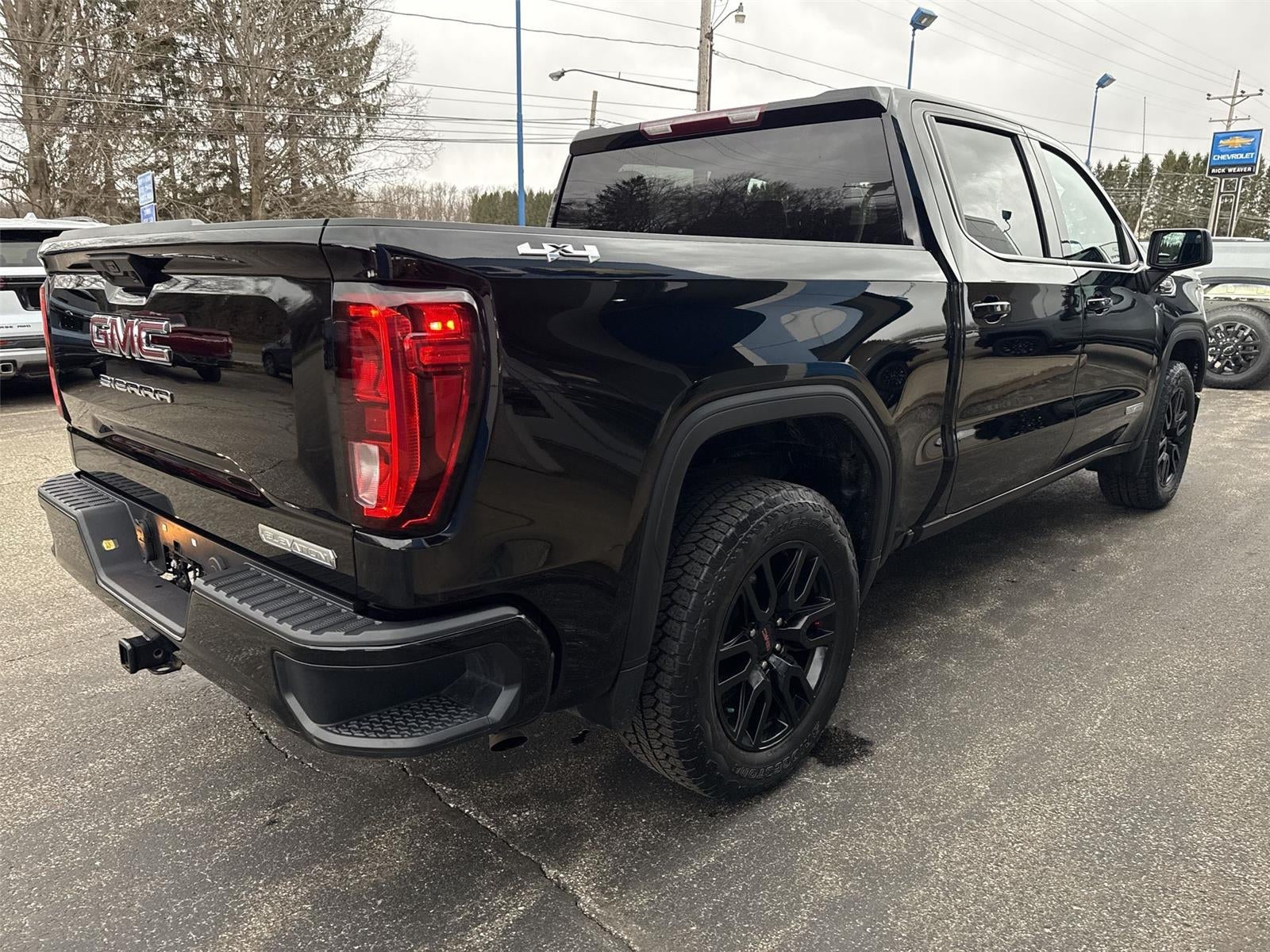 2024 GMC Sierra 1500 Elevation