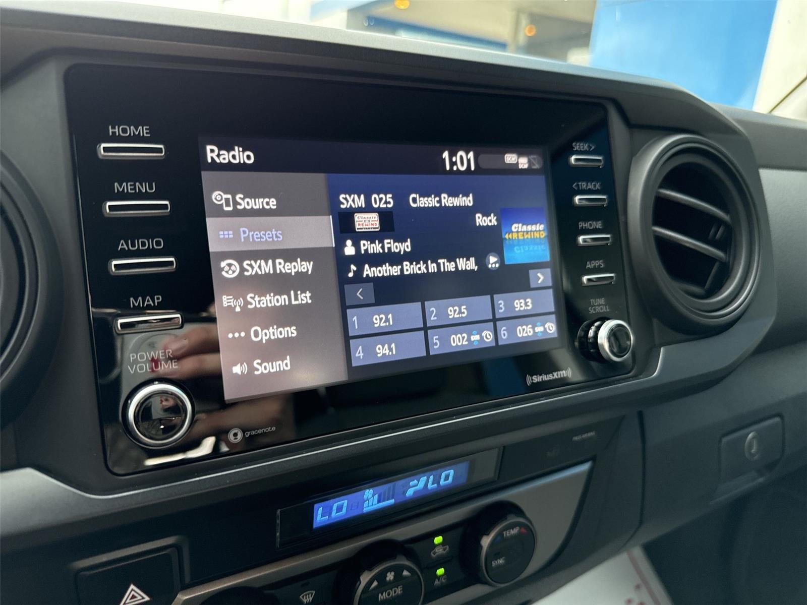 2022 Toyota Tacoma SR V6