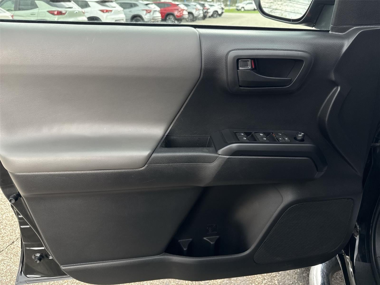 2022 Toyota Tacoma SR V6