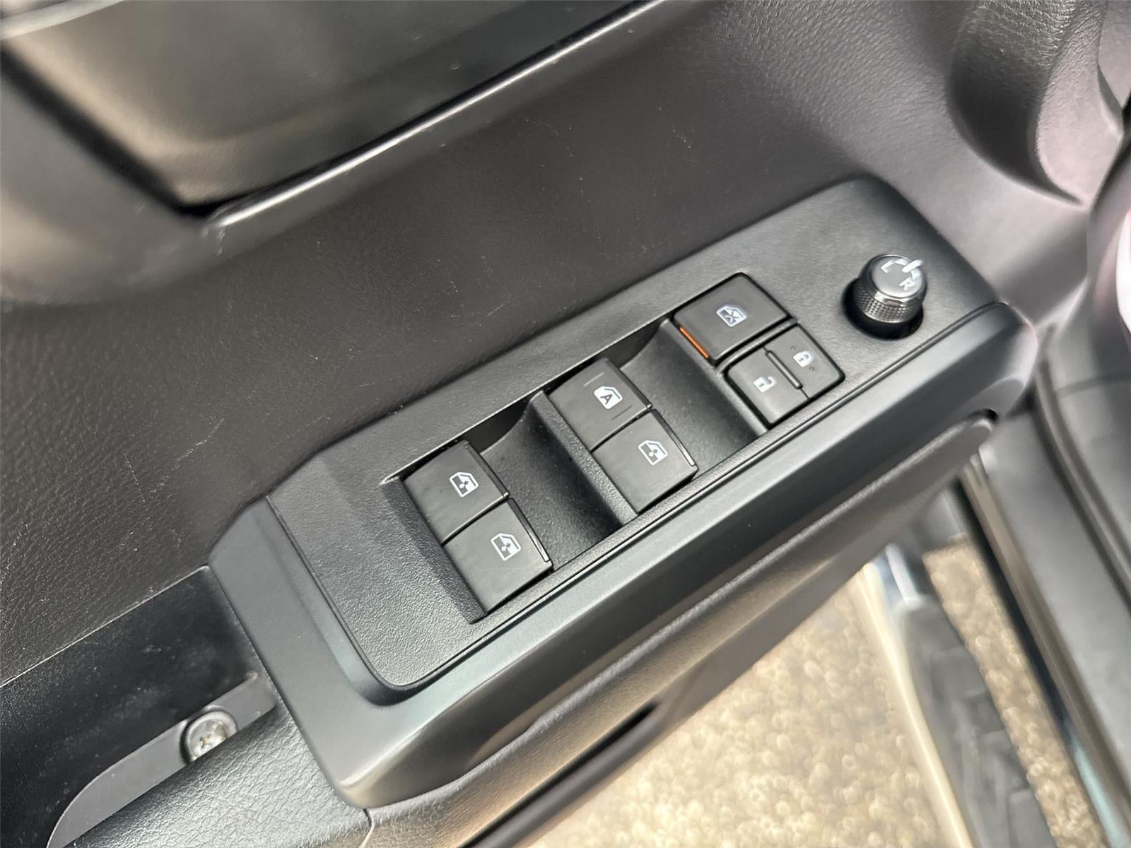 2022 Toyota Tacoma SR V6