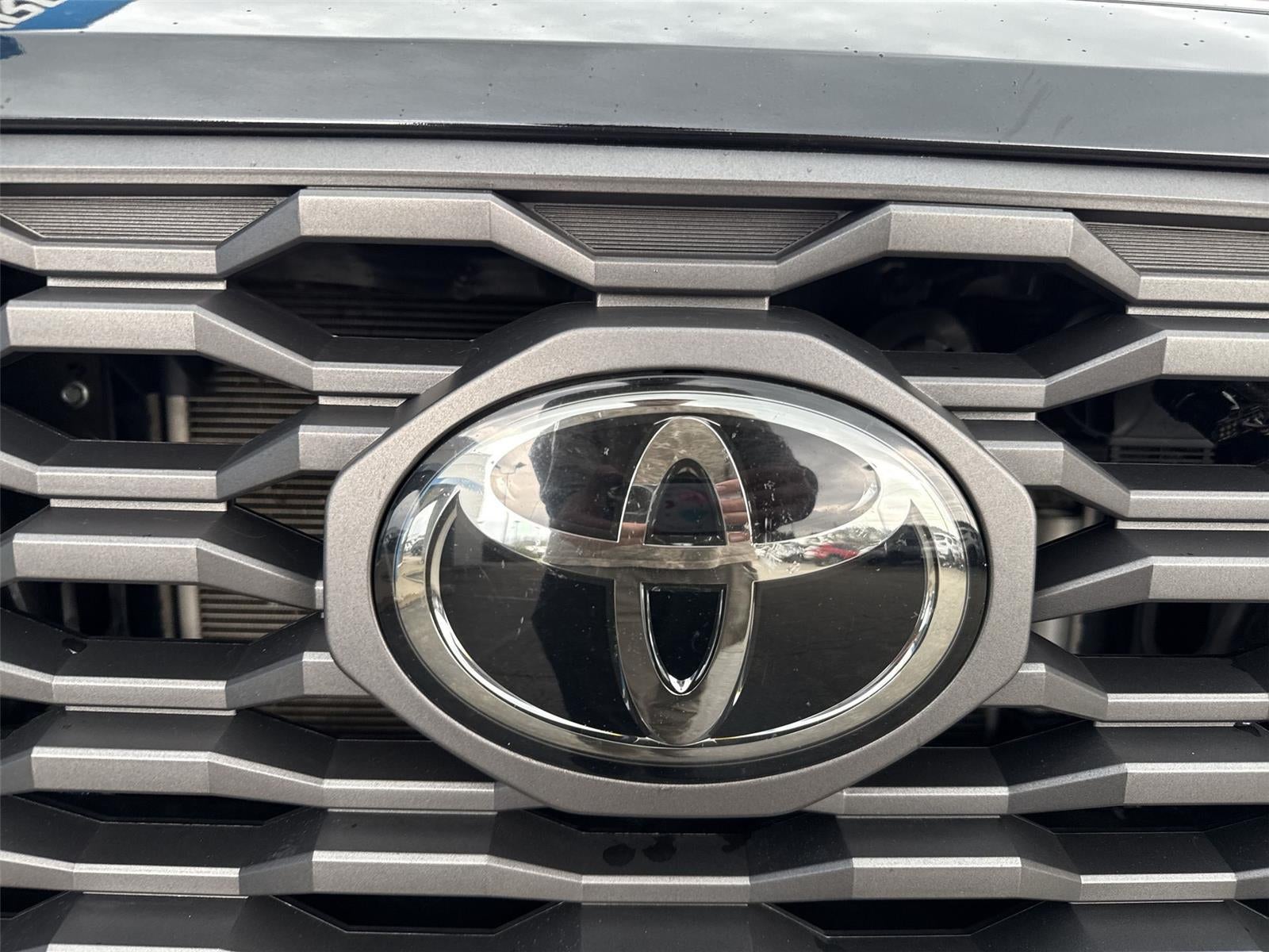 2022 Toyota Tacoma SR V6