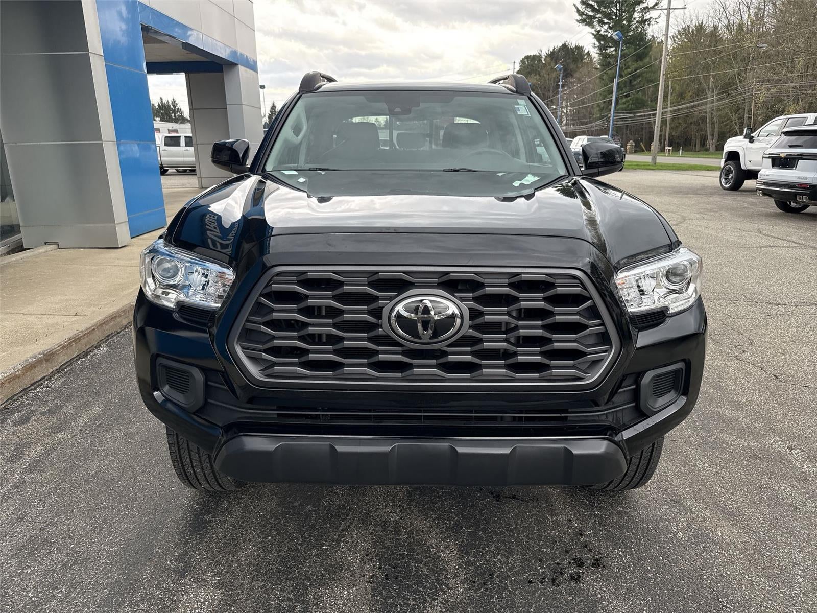 2022 Toyota Tacoma SR V6