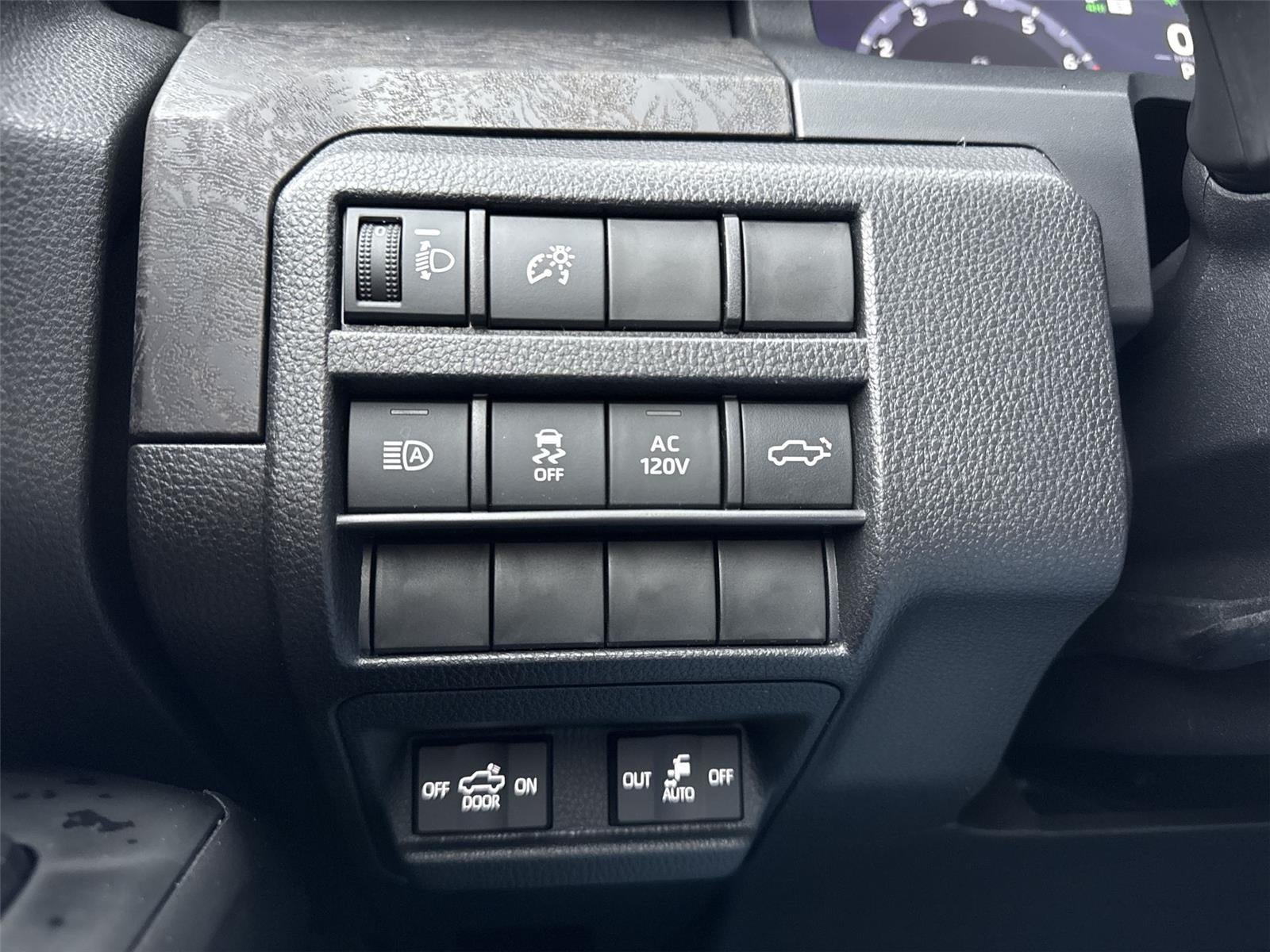 2025 Toyota Tacoma 4WD SR