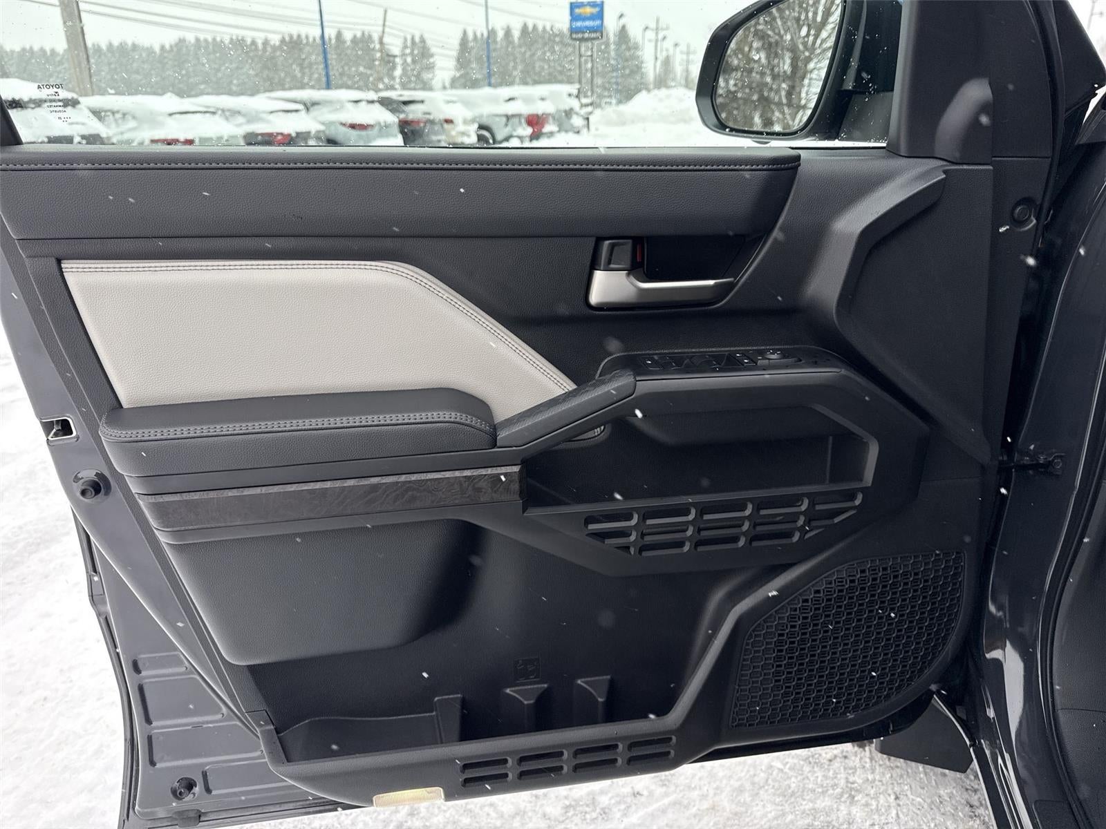 2025 Toyota Tacoma 4WD SR