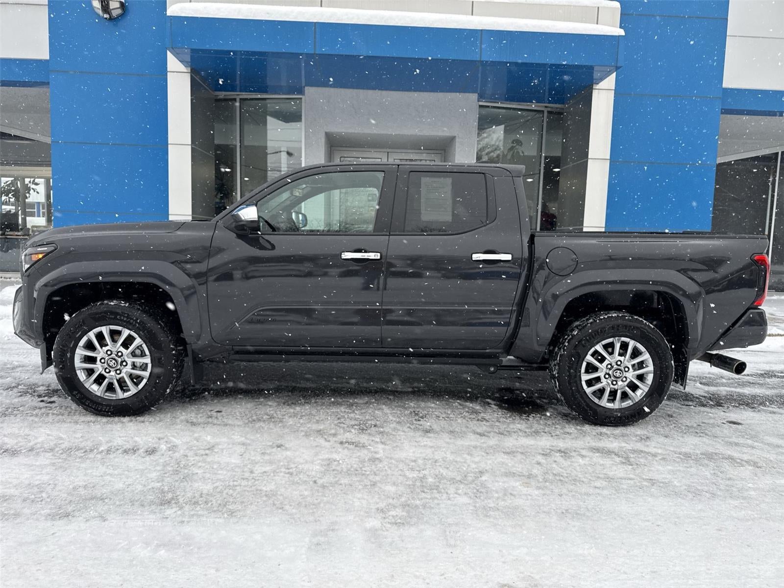 2025 Toyota Tacoma 4WD SR