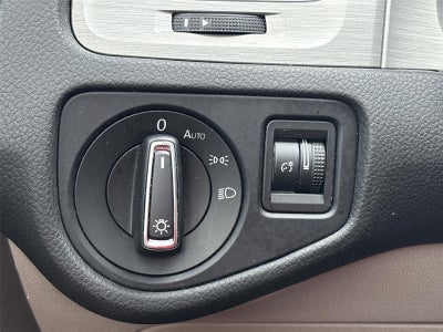 2017 Volkswagen Golf TSI Wolfsburg Edition 4-Door