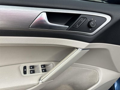 2017 Volkswagen Golf TSI Wolfsburg Edition 4-Door