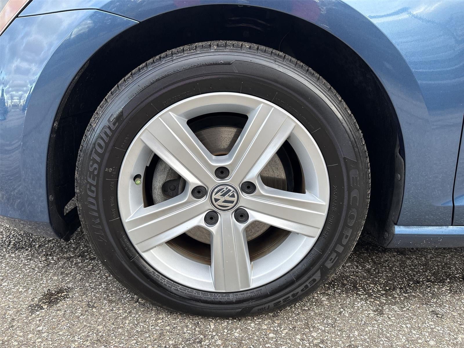 2017 Volkswagen Golf TSI Wolfsburg Edition 4-Door