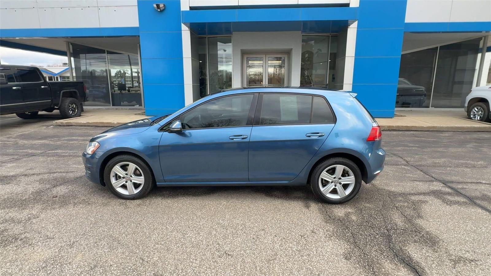 2017 Volkswagen Golf TSI Wolfsburg Edition 4-Door