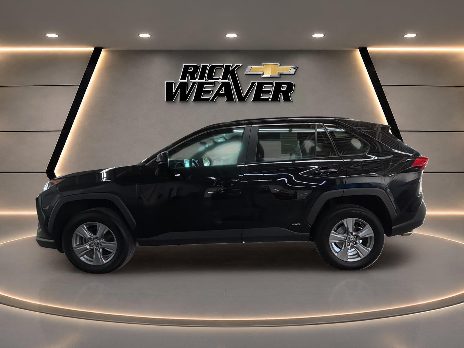 2022 Toyota RAV4 Hybrid LE