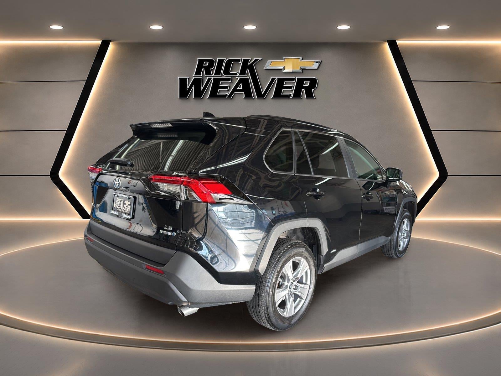 2022 Toyota RAV4 Hybrid LE