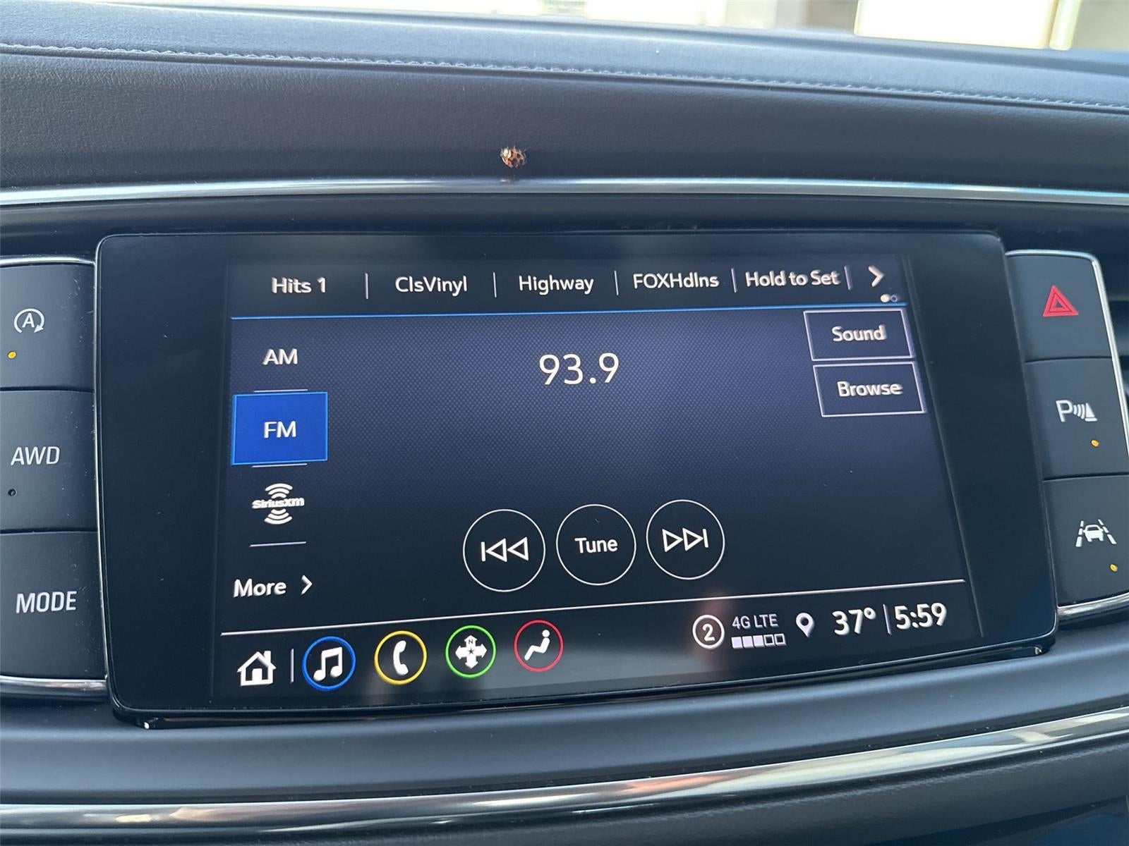 2023 Buick Enclave Essence