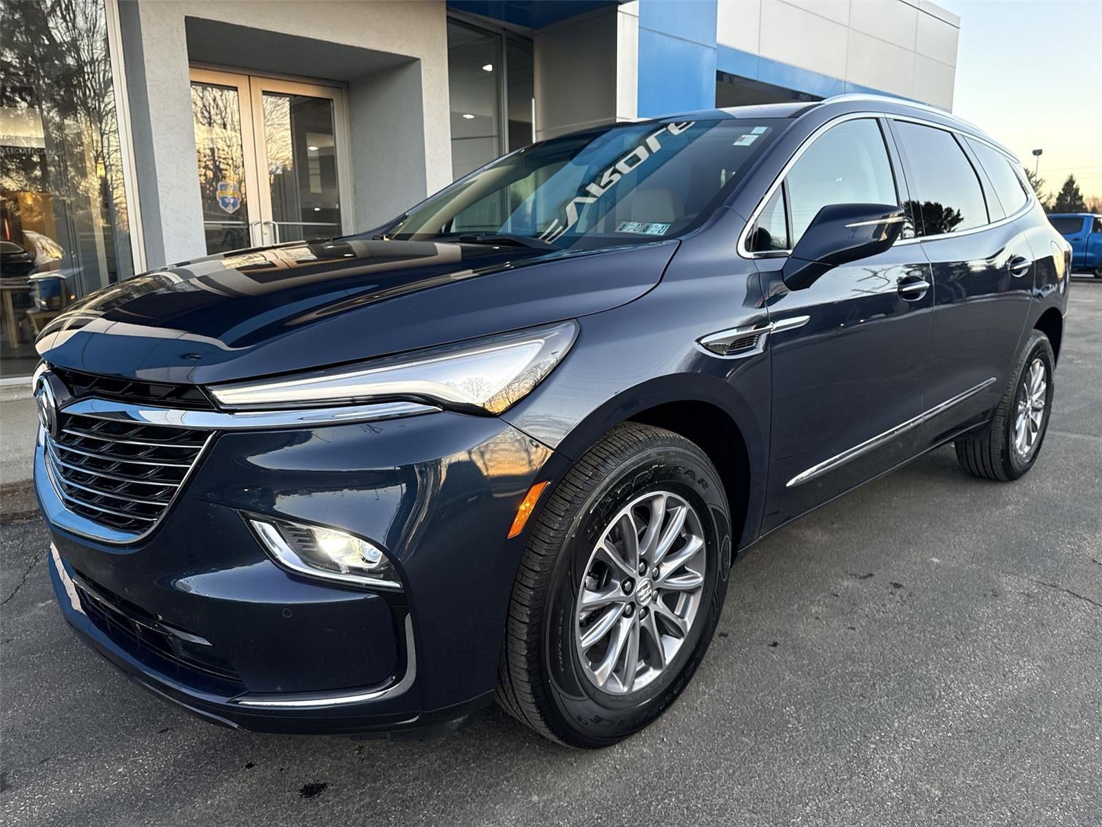 2023 Buick Enclave Essence