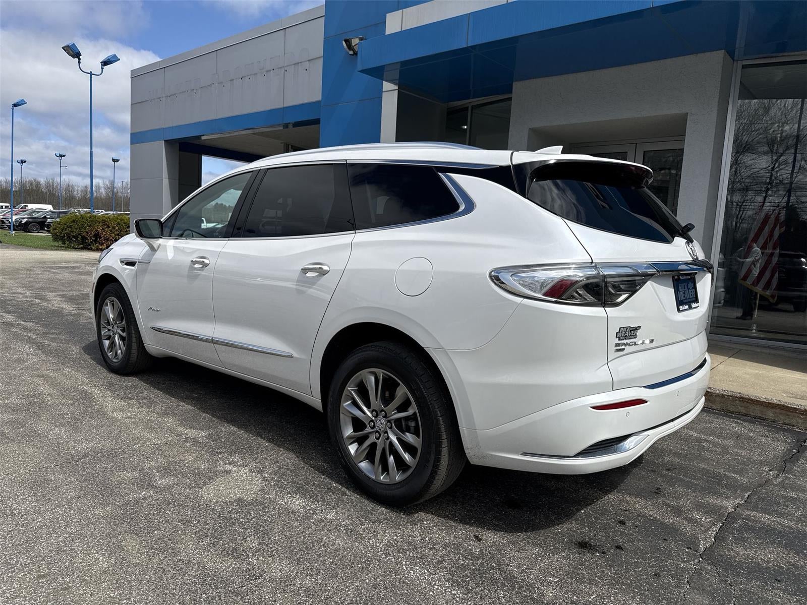 2023 Buick Enclave Avenir