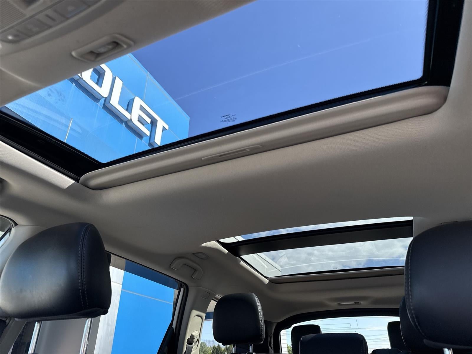 2019 Nissan Pathfinder SL