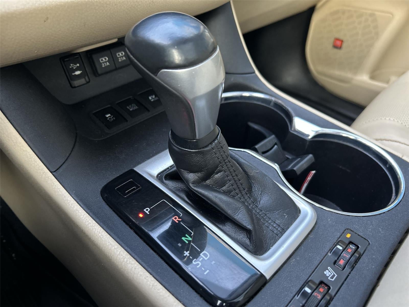 2019 Toyota Highlander Hybrid Limited Platinum