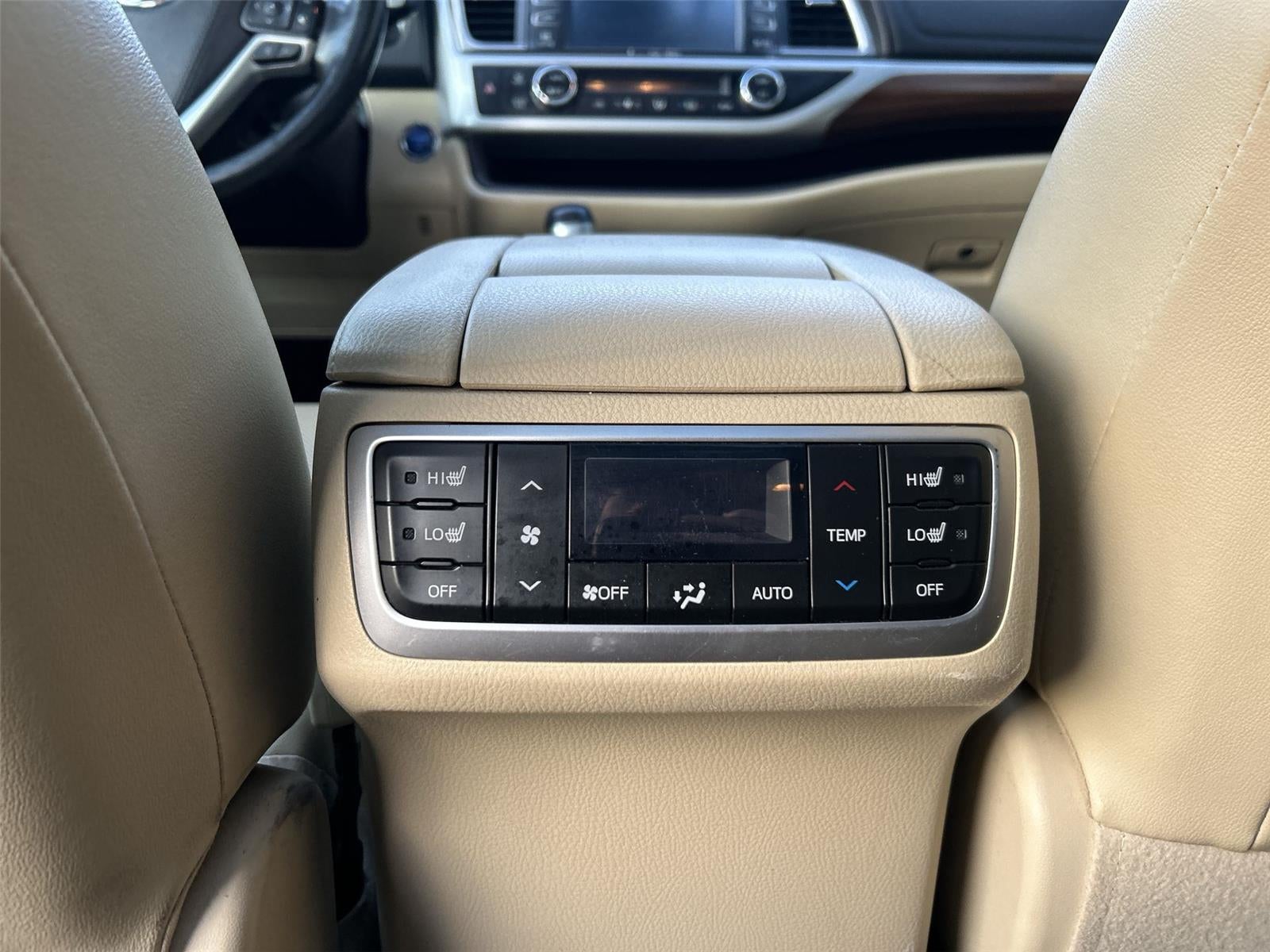 2019 Toyota Highlander Hybrid Limited Platinum
