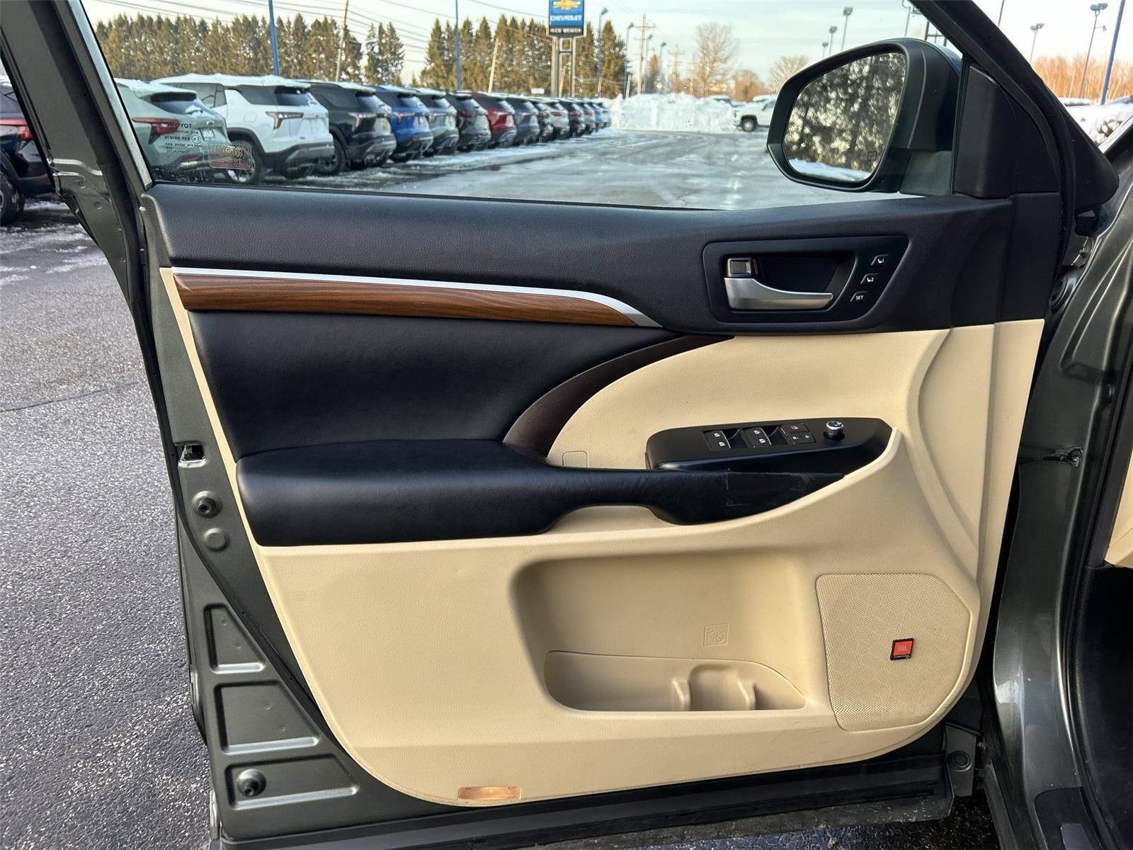 2019 Toyota Highlander Hybrid Limited Platinum