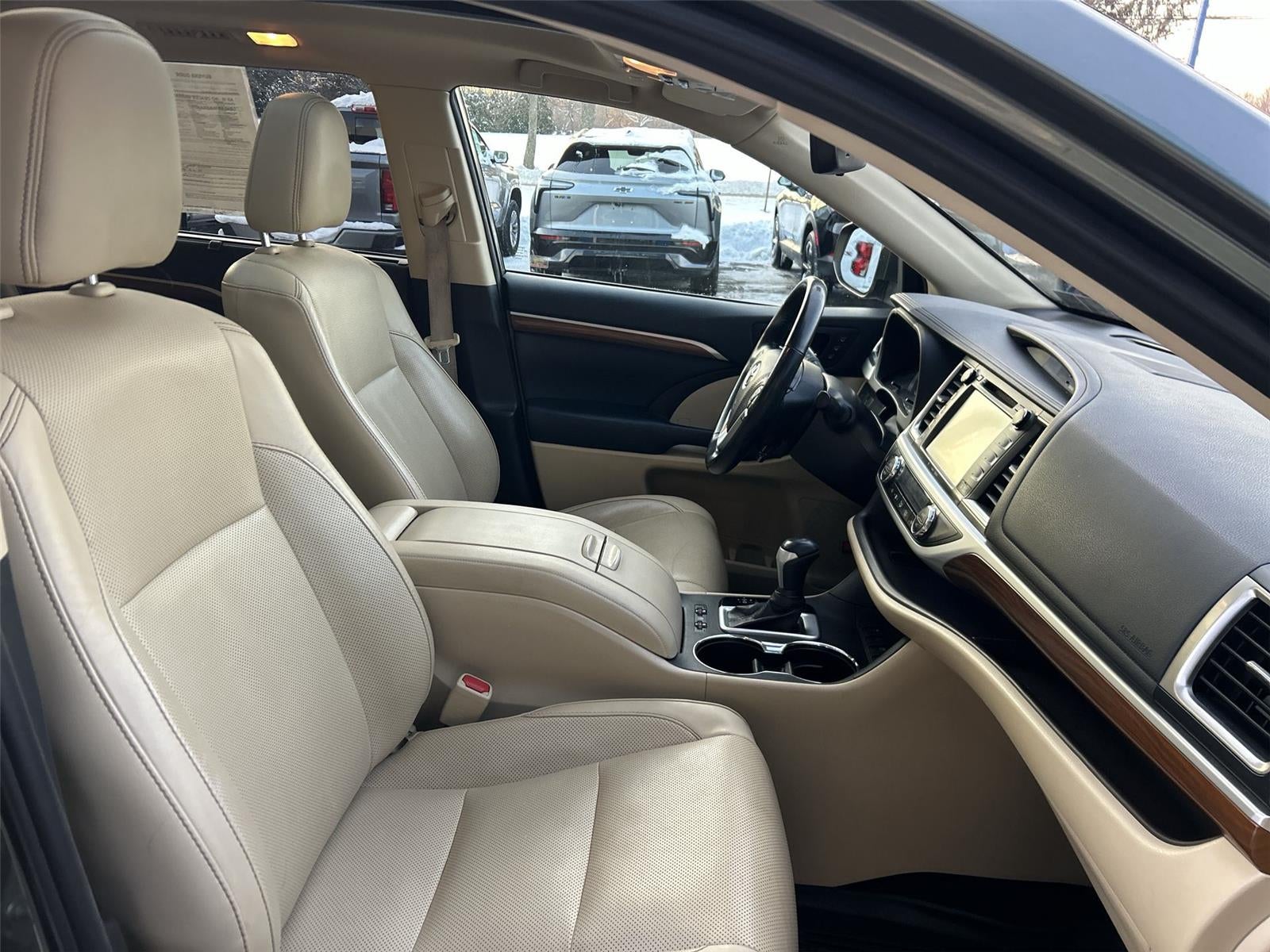 2019 Toyota Highlander Hybrid Limited Platinum