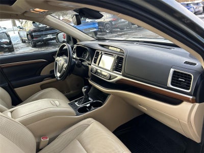 2019 Toyota Highlander Hybrid Limited Platinum