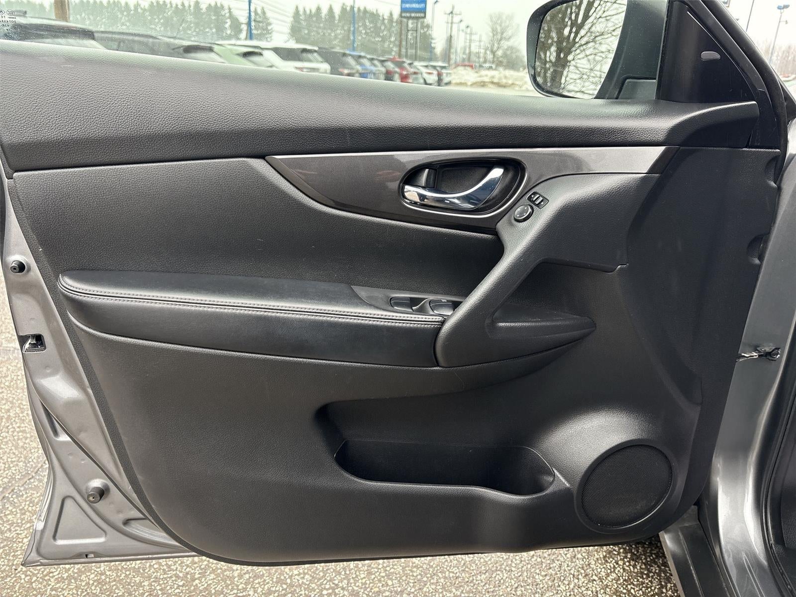 2020 Nissan Rogue SV FWD