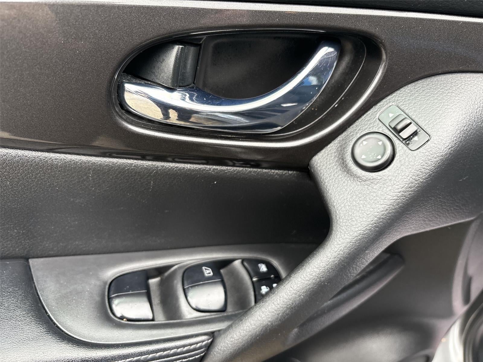 2020 Nissan Rogue SV FWD