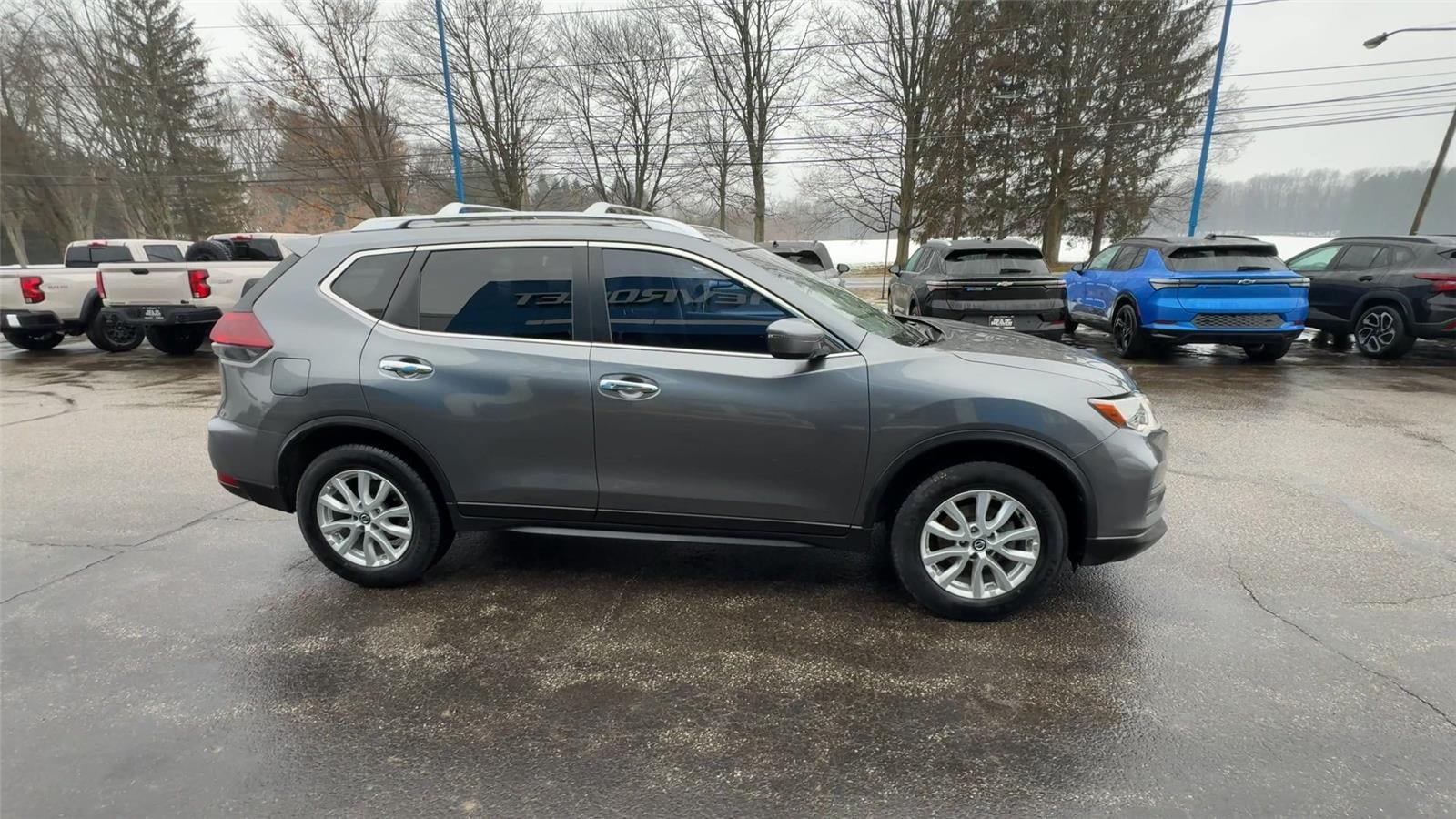 2020 Nissan Rogue SV FWD