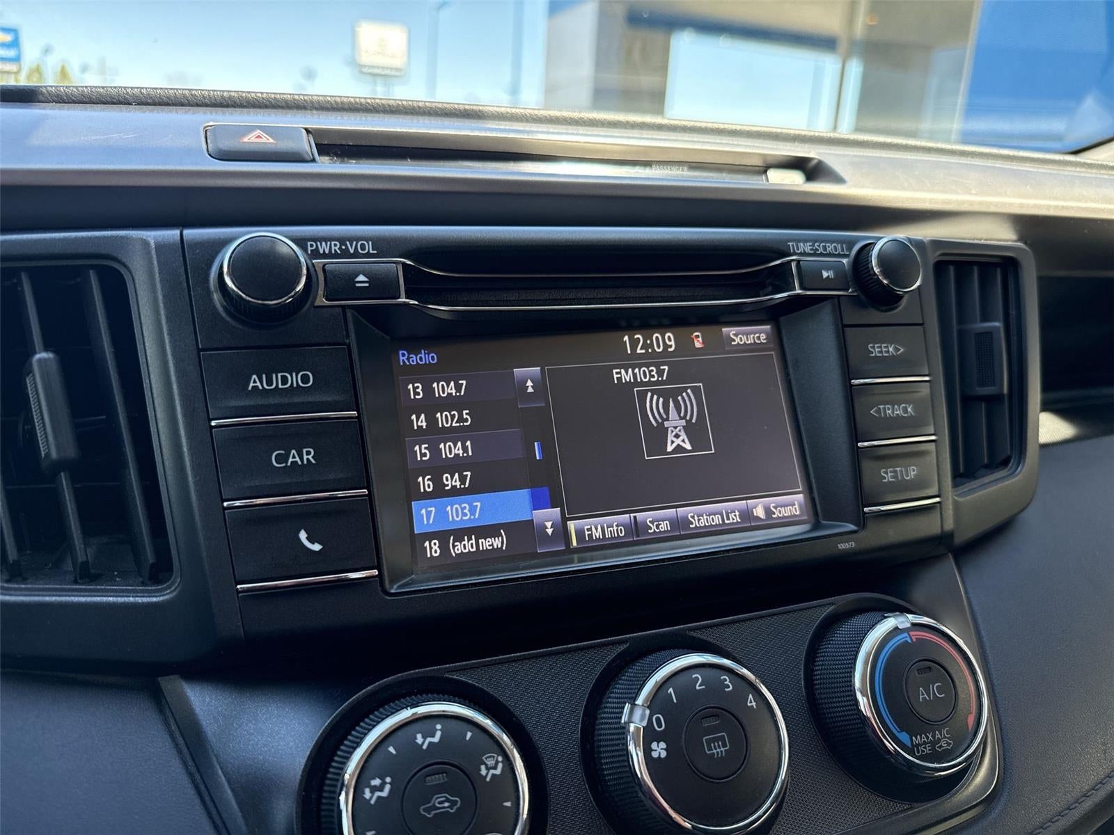 2016 Toyota RAV4 LE